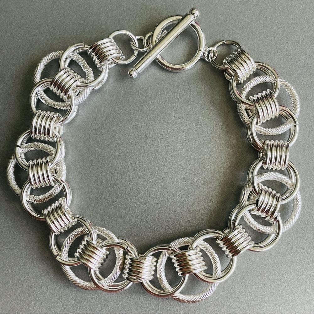 Sterling Silver Complex Circle Links Toggle Clasp… - image 1